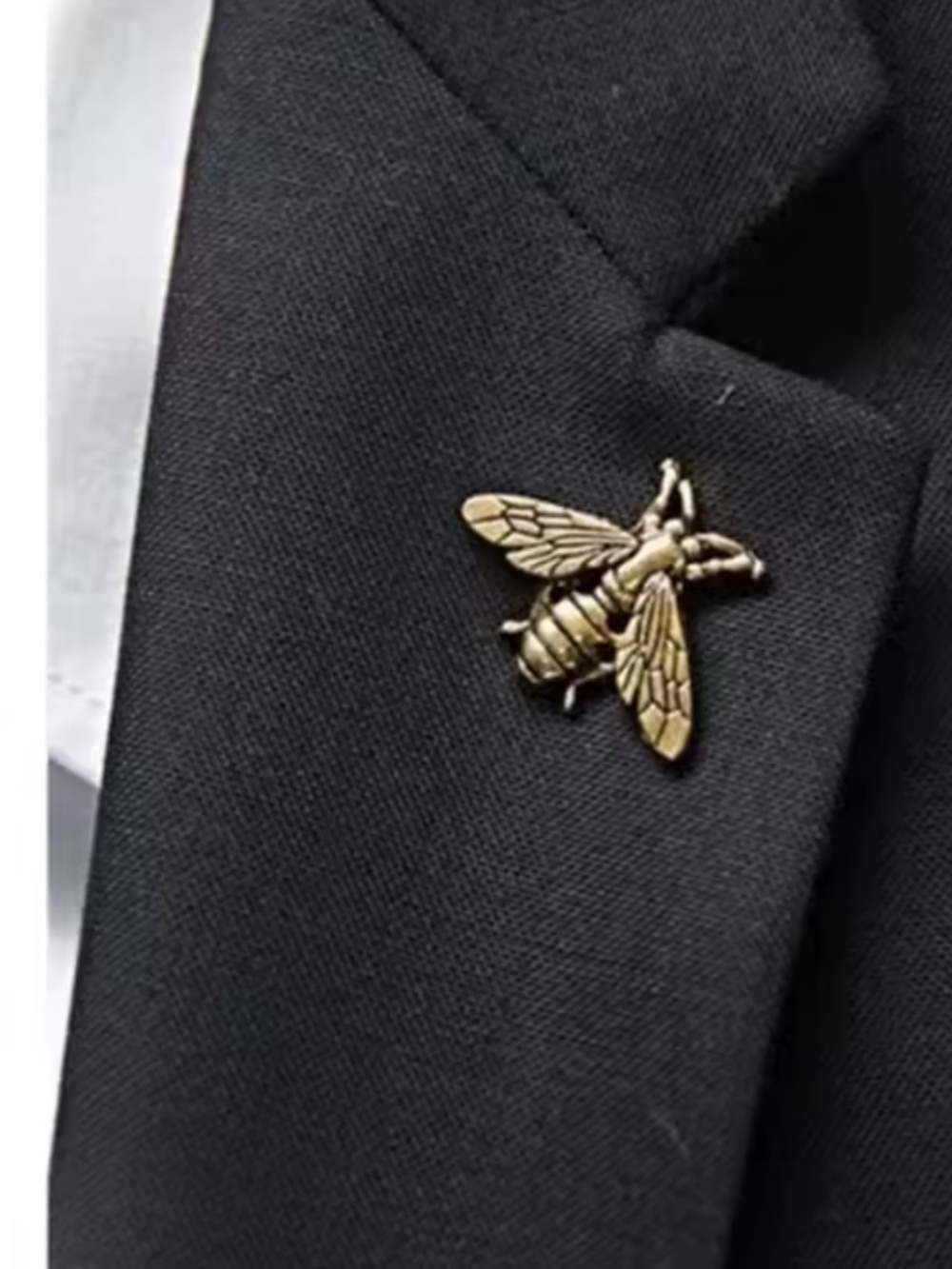 Vintage Bee Stud Earrings | Gold Insect Earrings | Cottagecore Nature Jewelry - Picture 2 of 5